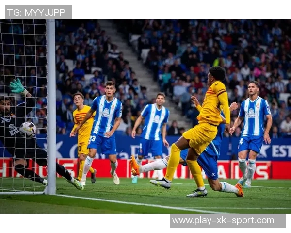 冲击最后一冠阿尔巴社媒晒合照激励队友共同争夺荣誉